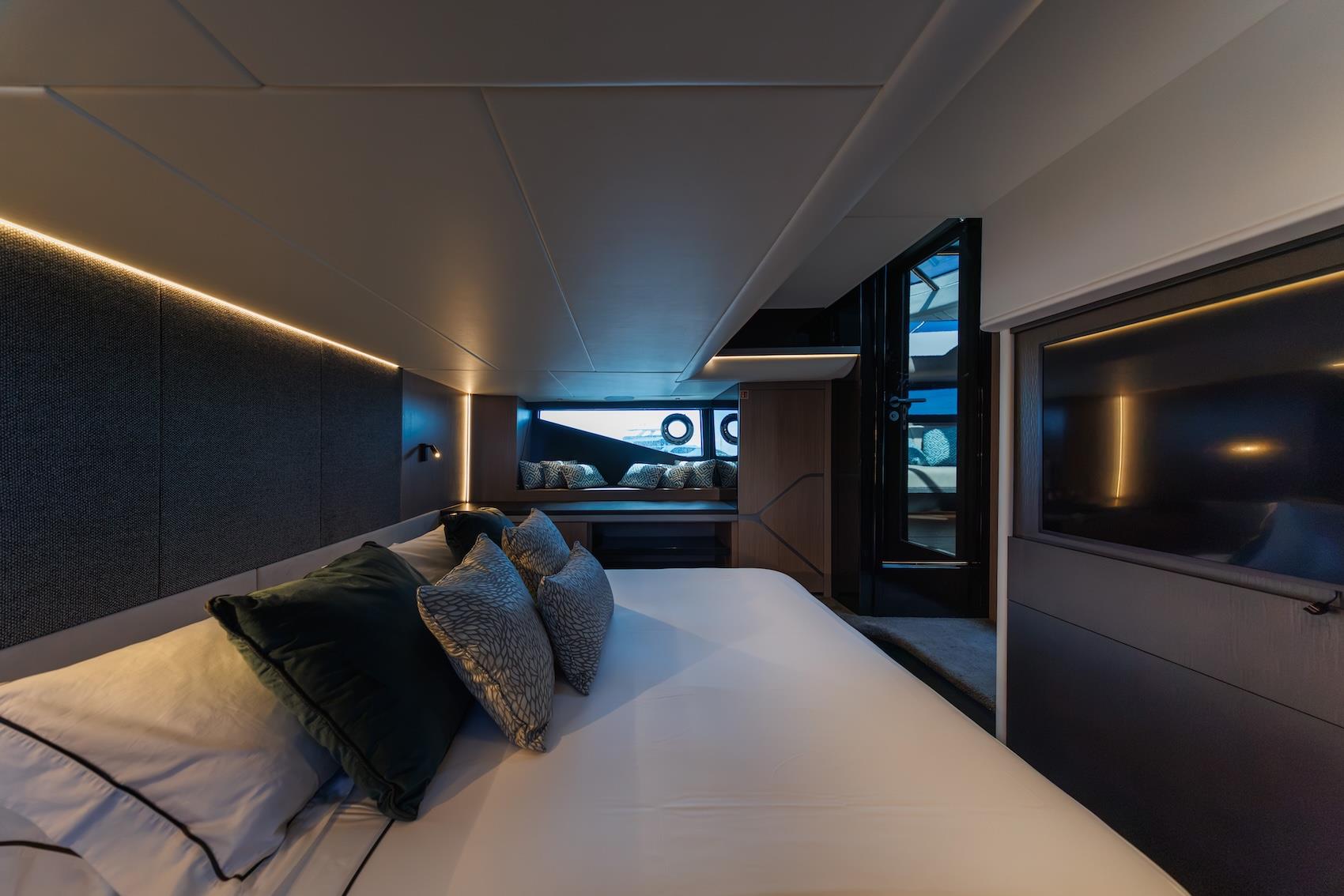 2023 SUNSEEKER 55 SUPERHAWK 
